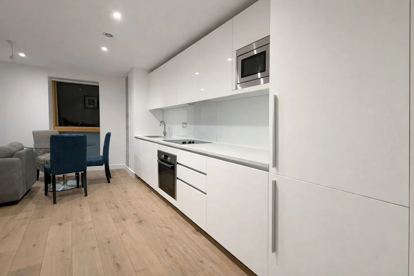 Flat Merchant Square in City of Westminster