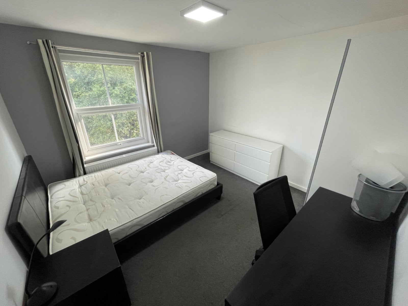 House Eltham Rise in Leeds