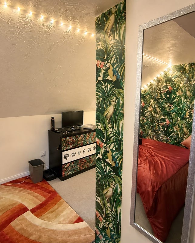 Room Forest Road in Greater London