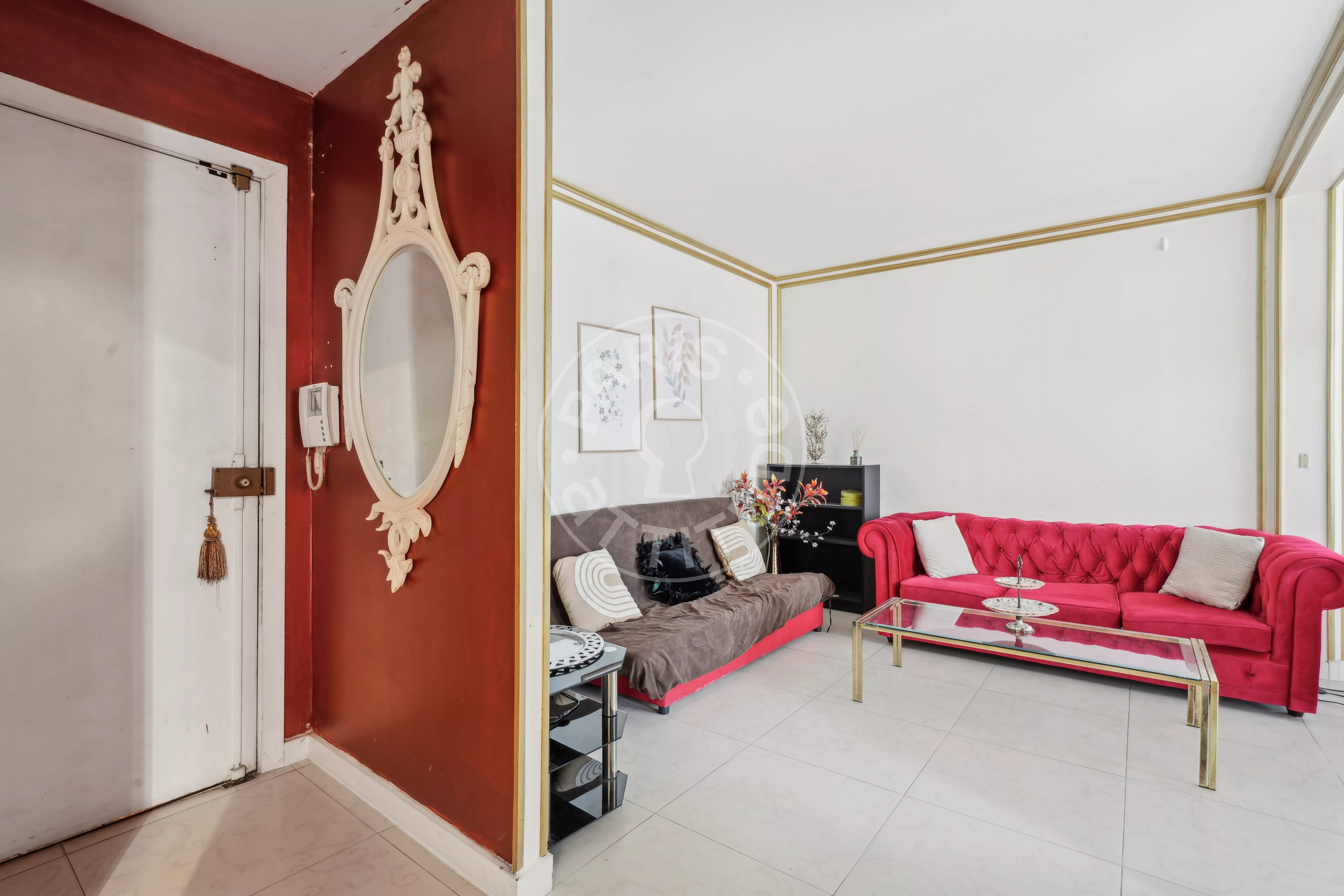 Flat Rue Pétrarque in Paris