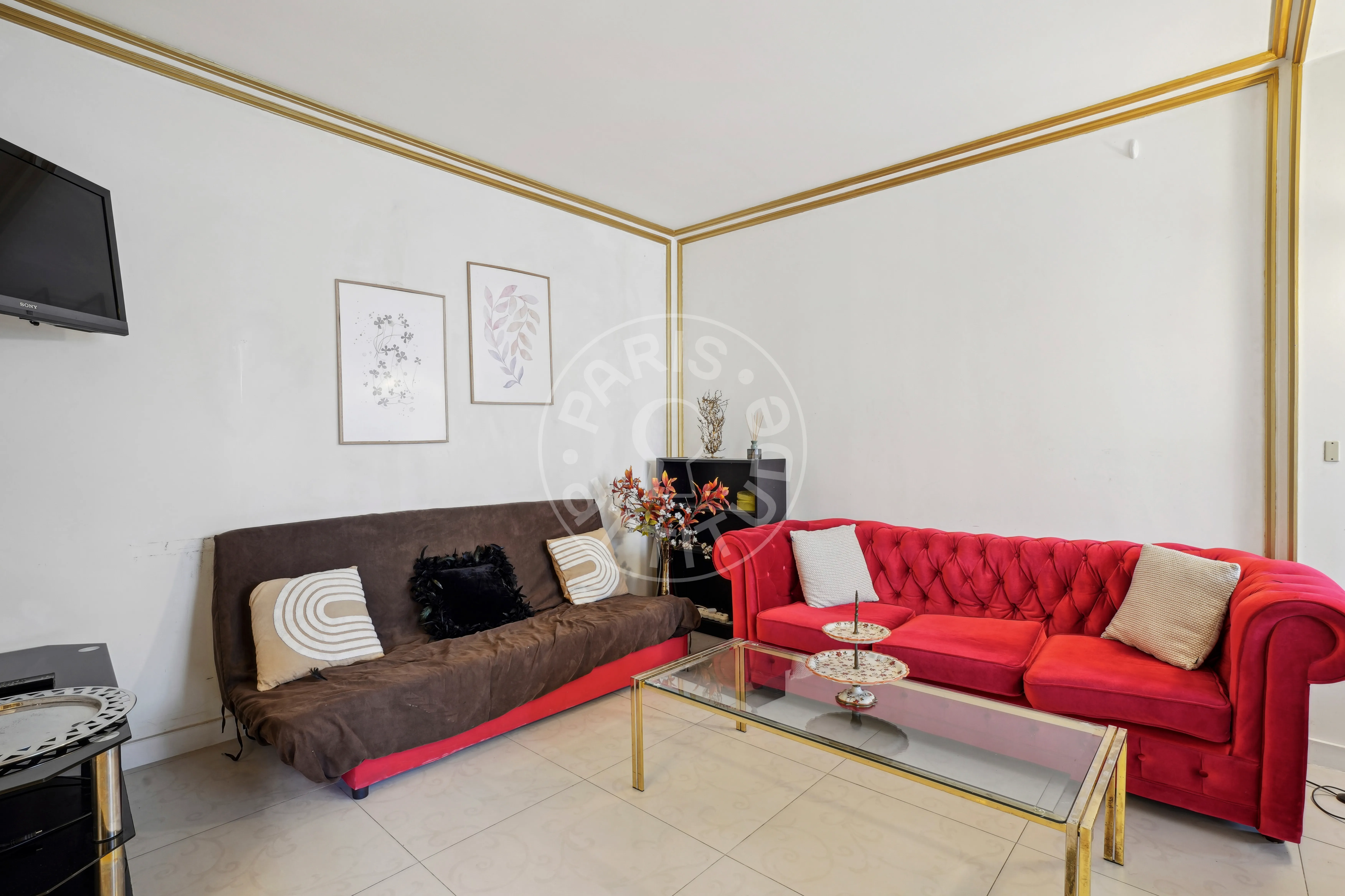 Flat Rue Pétrarque in Paris