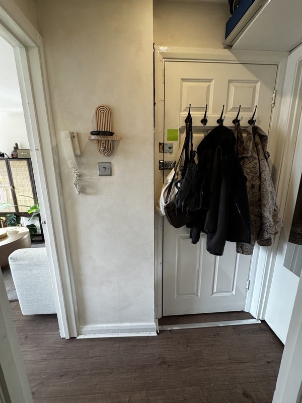 Flat Mare Street in Greater London