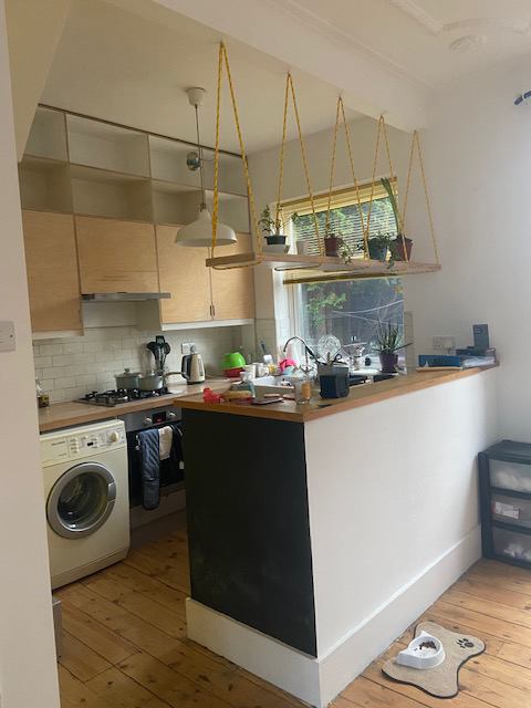 Room Shipley Avenue in Newcastle upon Tyne