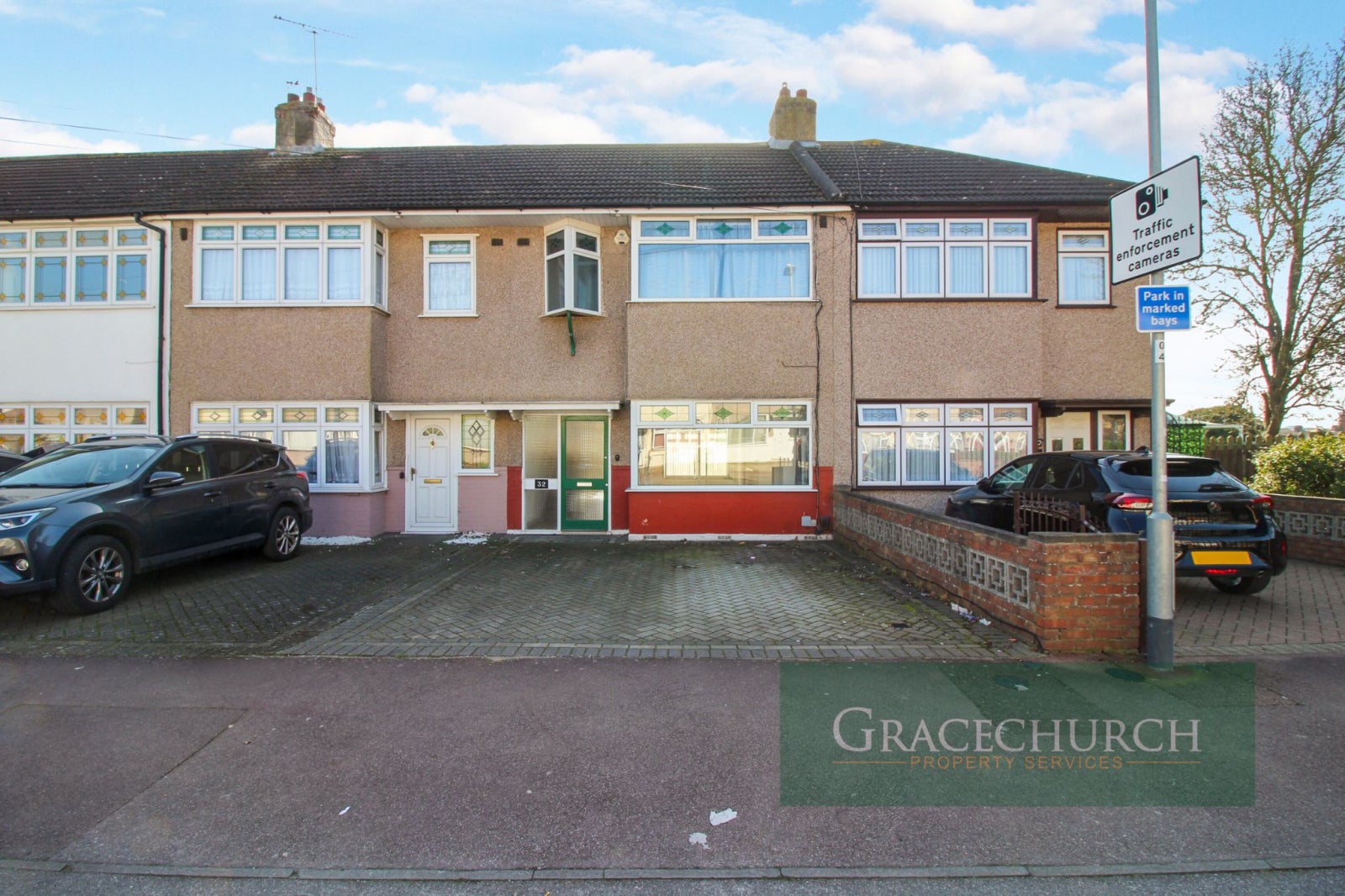House Auriel Avenue in Greater London