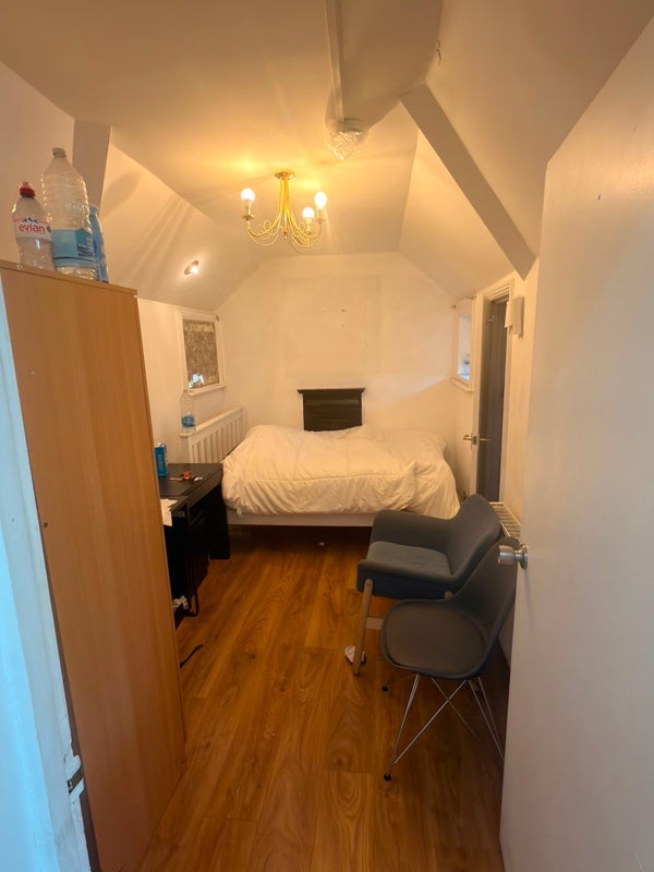 Room Keymer Road in Greater London