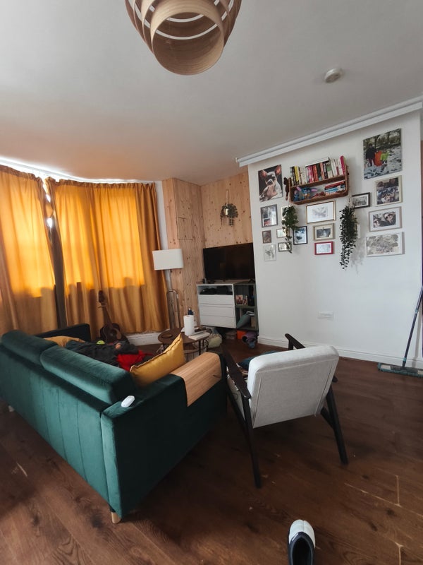 Room Ferry Road in Cardiff