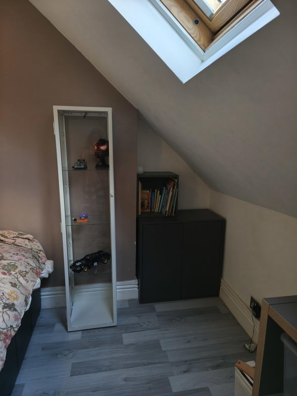 Room Ferry Road in Cardiff