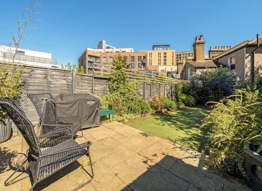 House Algernon Road in Greater London