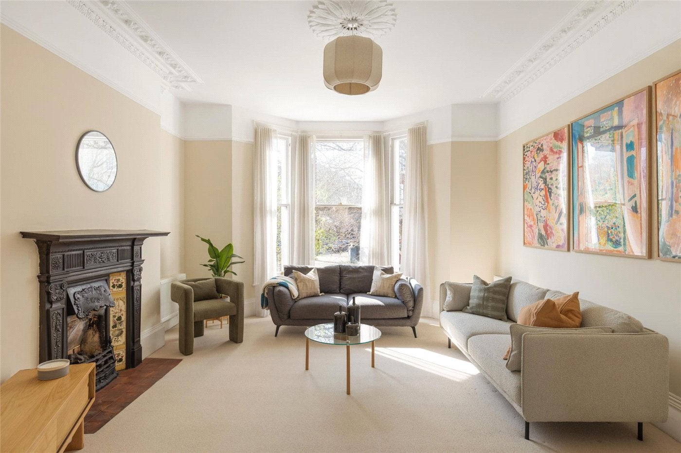 Flat Gresham Road in Greater London