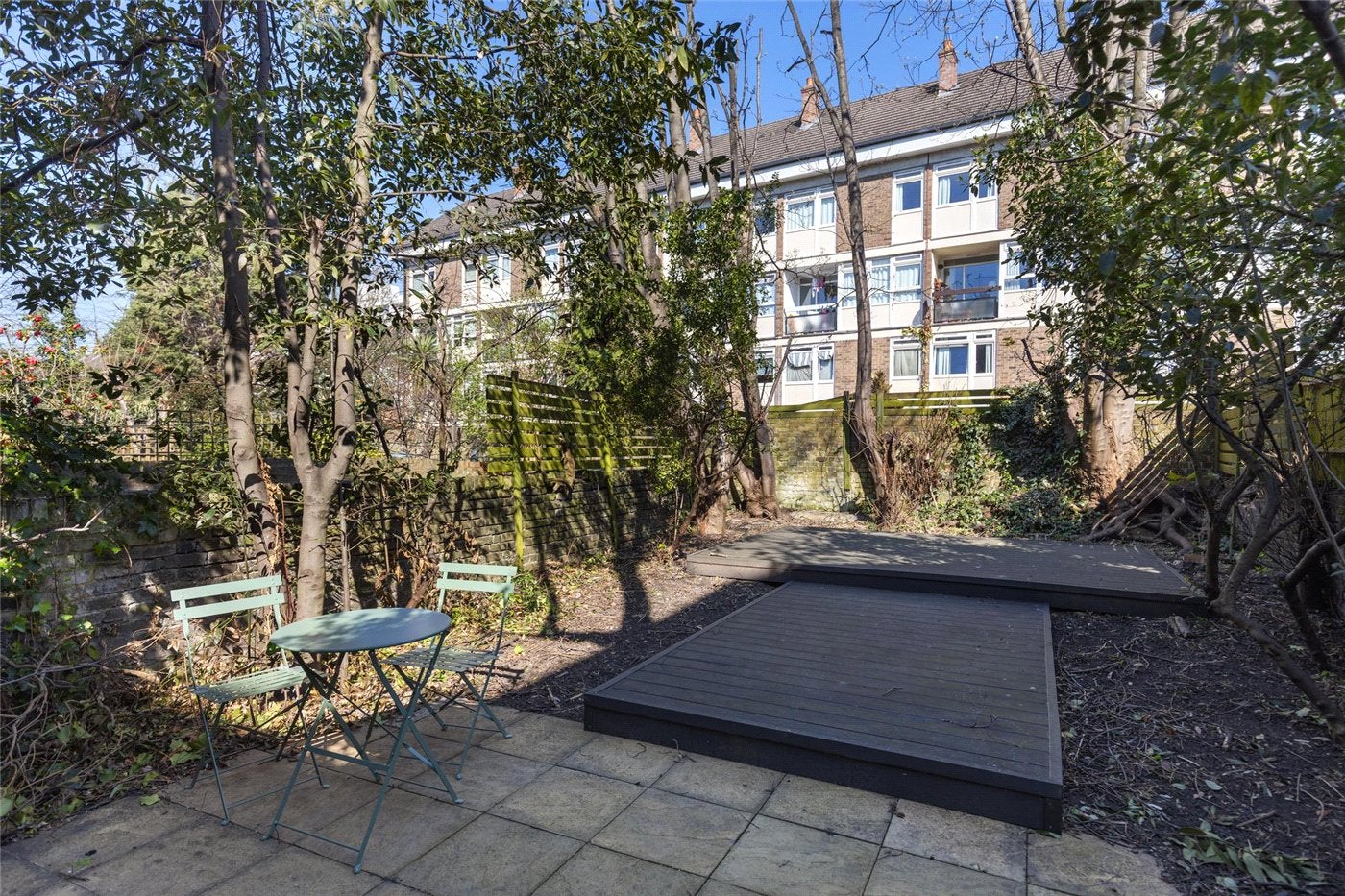 Flat Gresham Road in Greater London