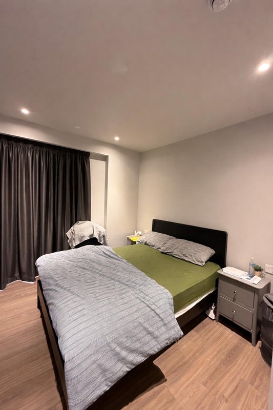 Flat Marshalls Walk in Greater London