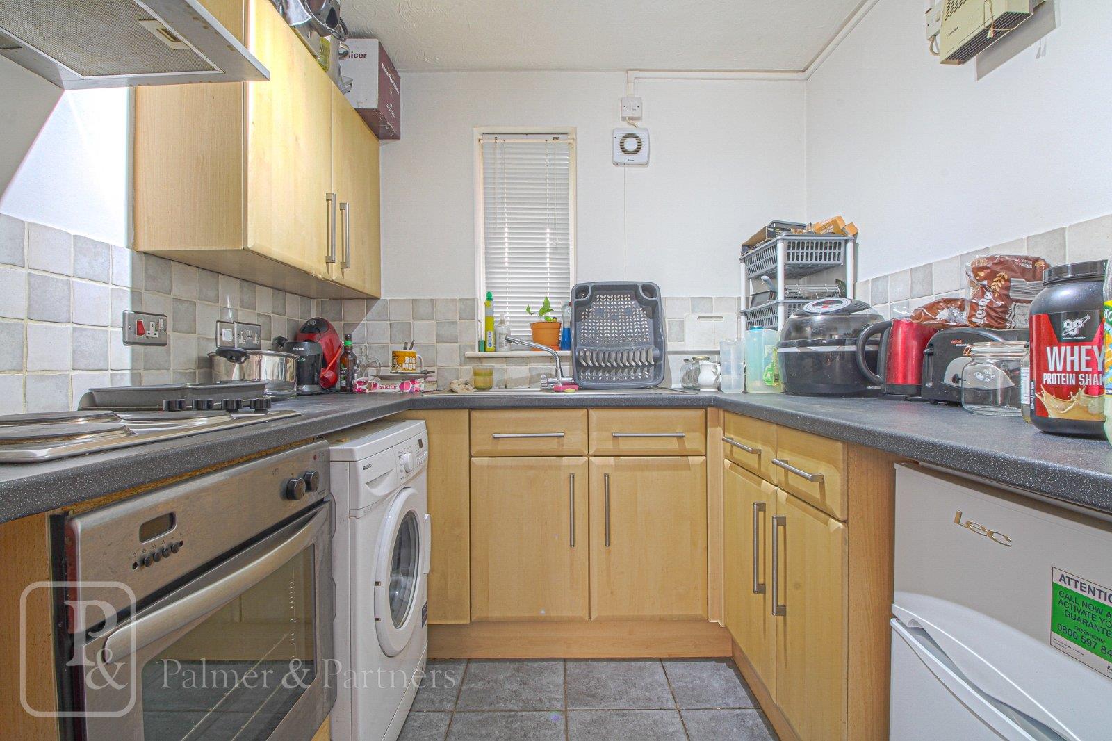 Flat Winnock Road in Colchester