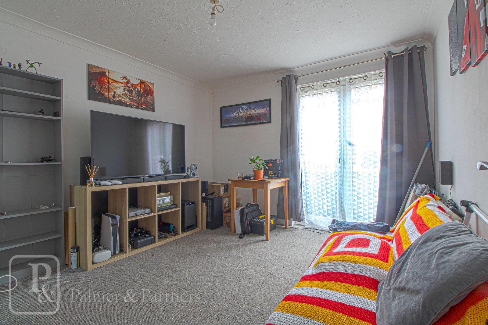 Flat Winnock Road in Colchester