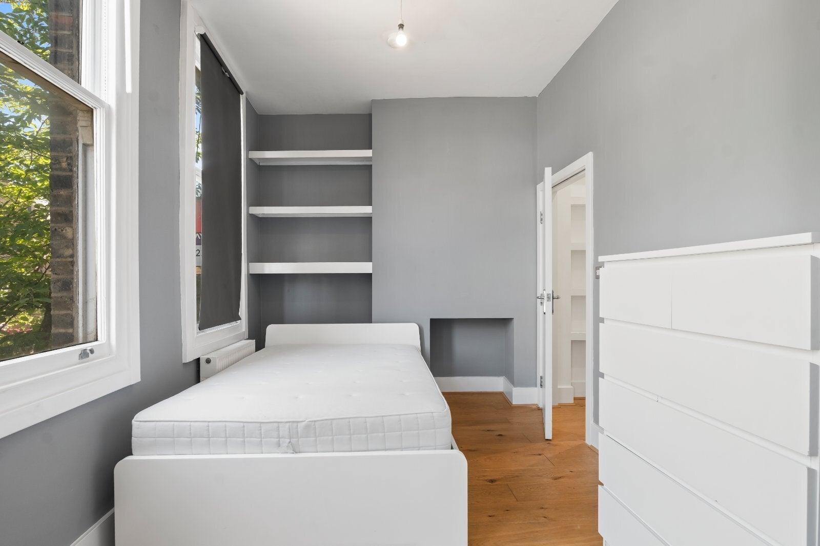 Flat Harrow Road in City of Westminster