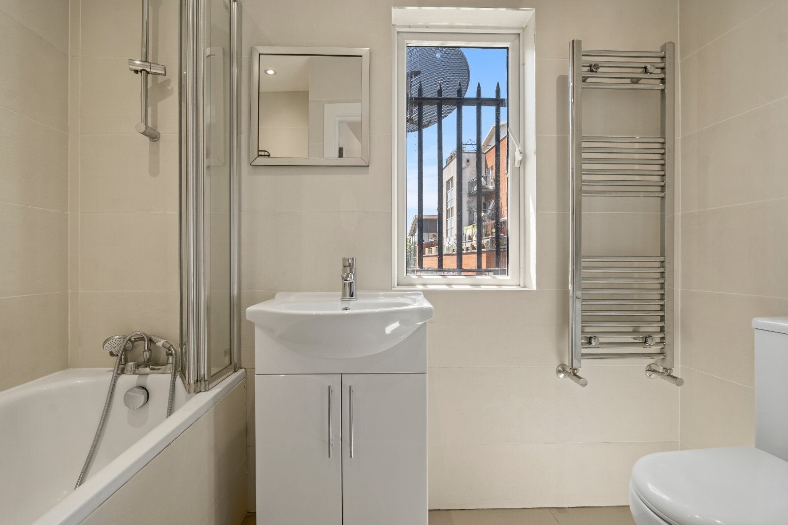 Flat Harrow Road in City of Westminster