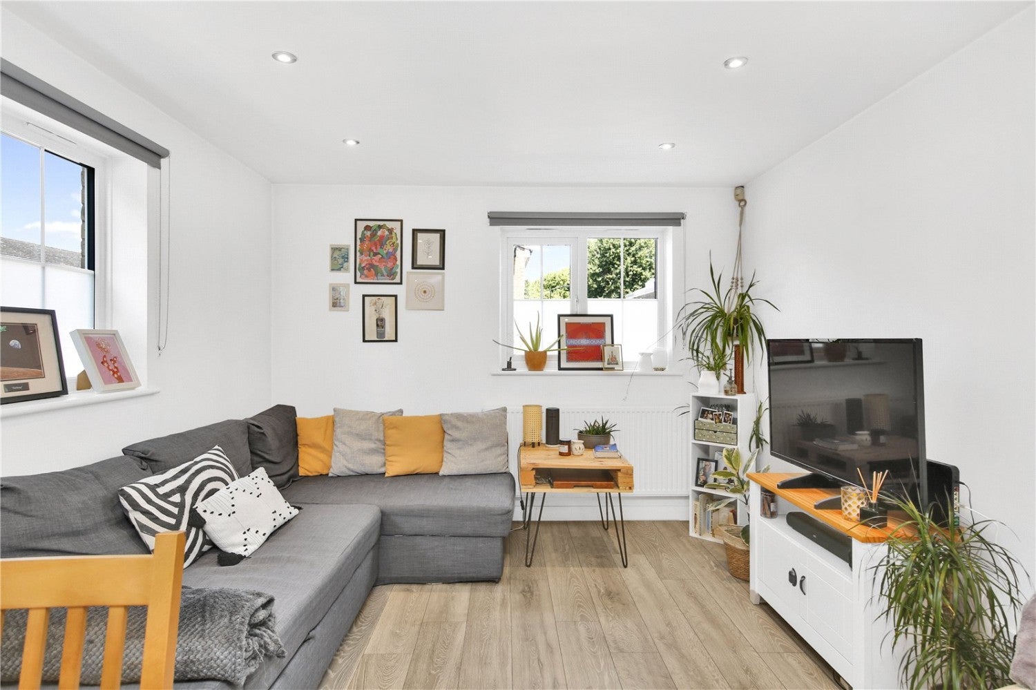 Flat Alpine Grove in Greater London