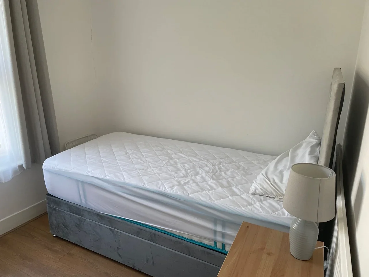Room Harringay Road in Greater London