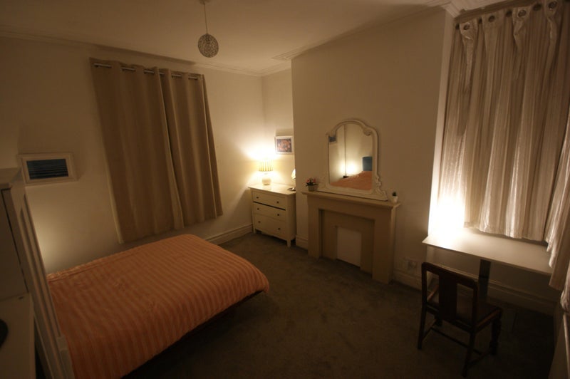 Room Kremlin Drive in Liverpool