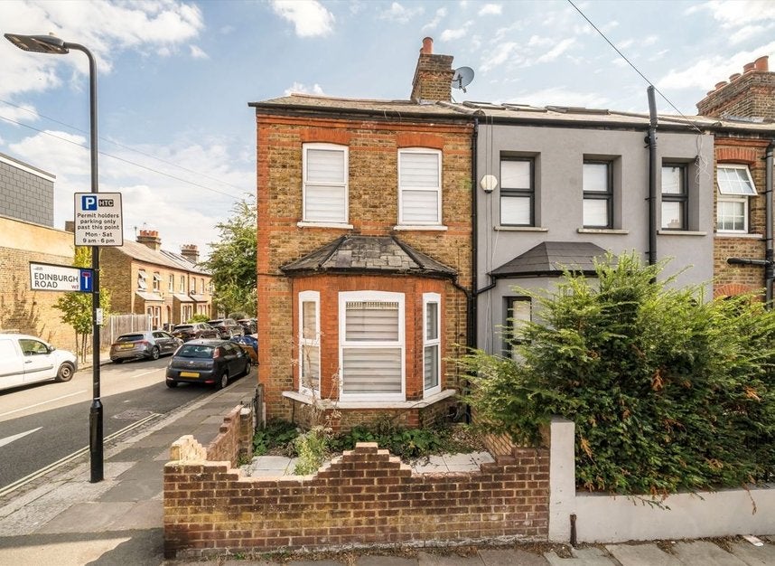 House Cambridge Road in Greater London