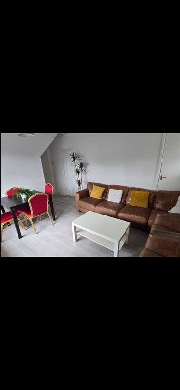 Room Sutton Passeys Crescent in Nottingham