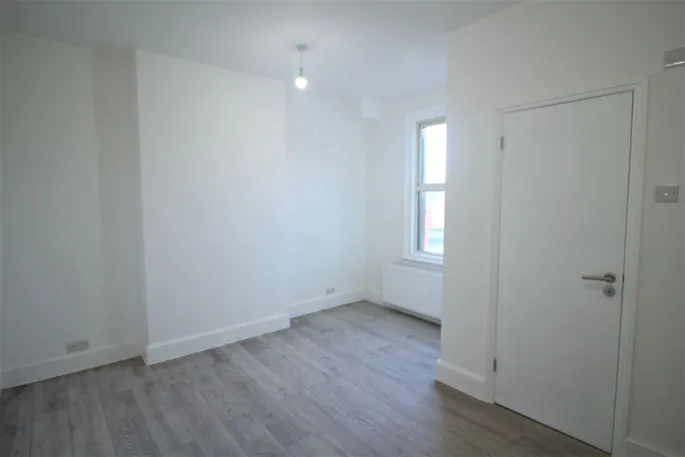 Flat Cromer Road in Watford