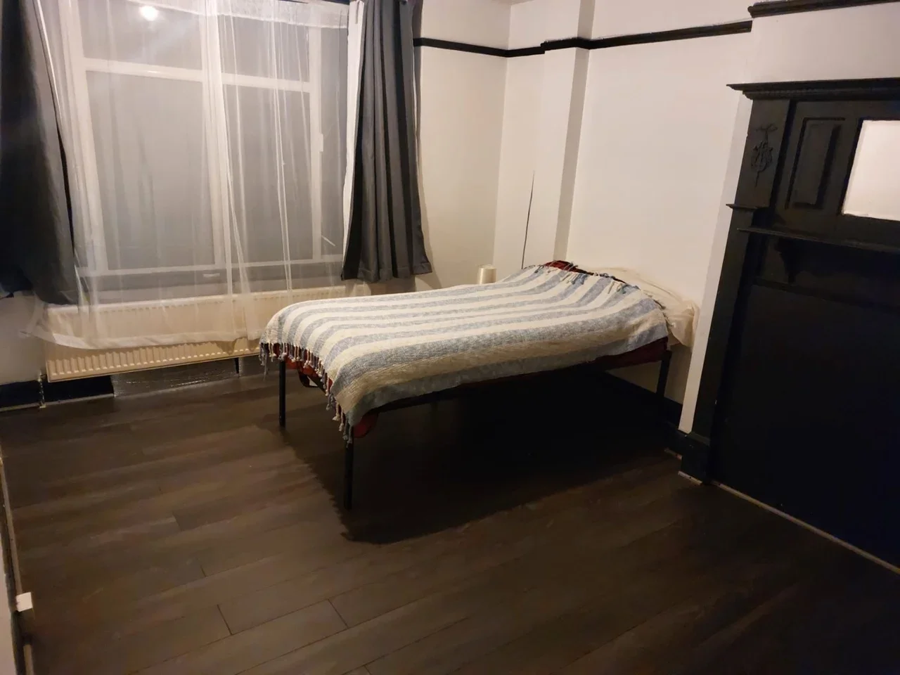 Room Burlington Road in Greater London