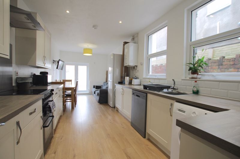 Flat Pentyrch Street in Cardiff