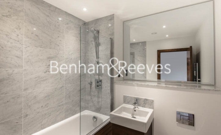 Flat Maygrove Road in Greater London