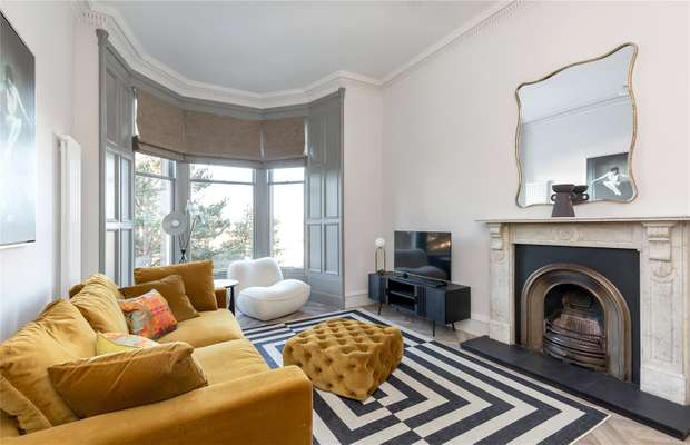 Flat South Learmonth Gardens in City of Edinburgh