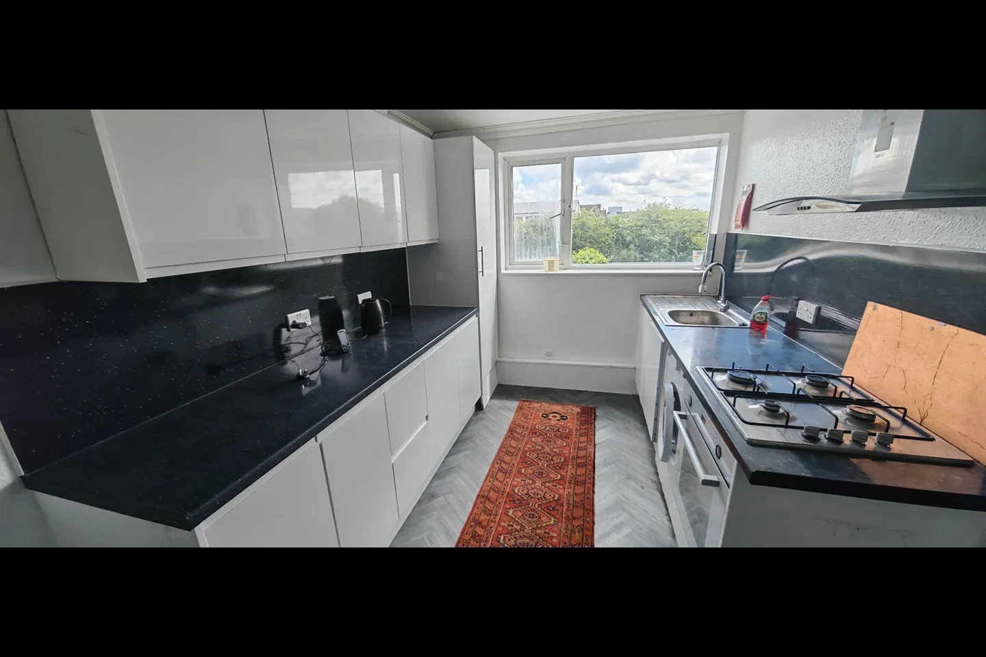 Flat Bedford Road in Brafield-on-the-Green
