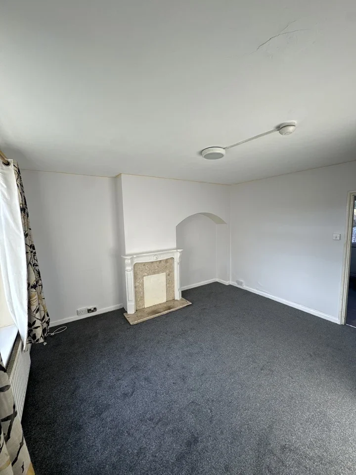 House Woodward Road in Birkenhead
