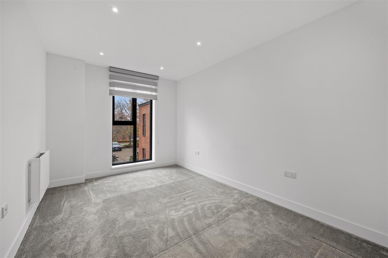 Flat Cirencester Way in Swindon