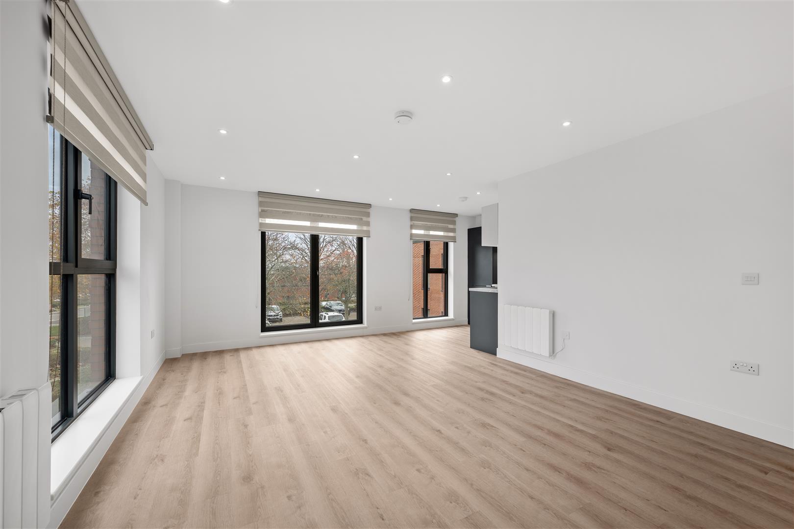 Flat Cirencester Way in Swindon