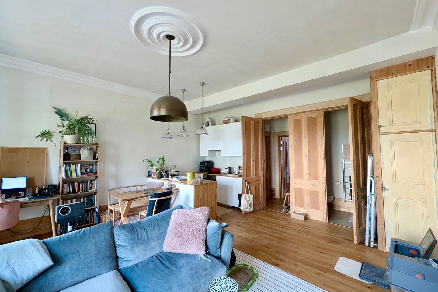 Flat Wellington Square in St Leonards