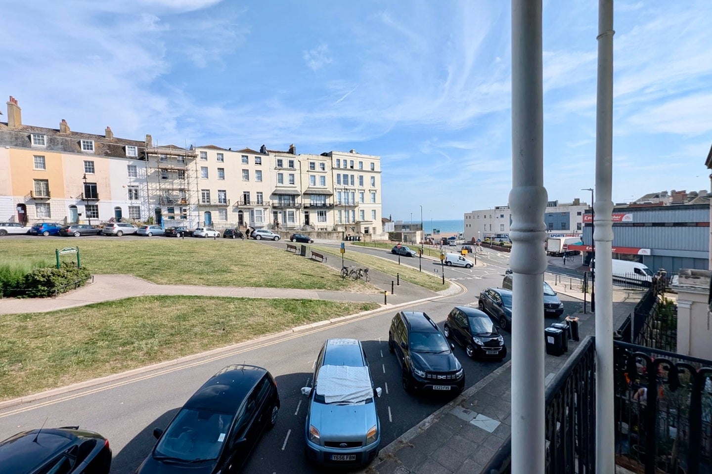 Flat Wellington Square in St Leonards