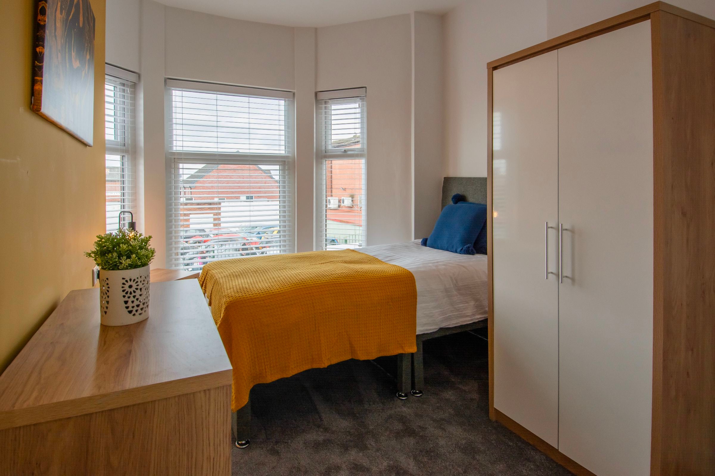 Room West Street in Crewe