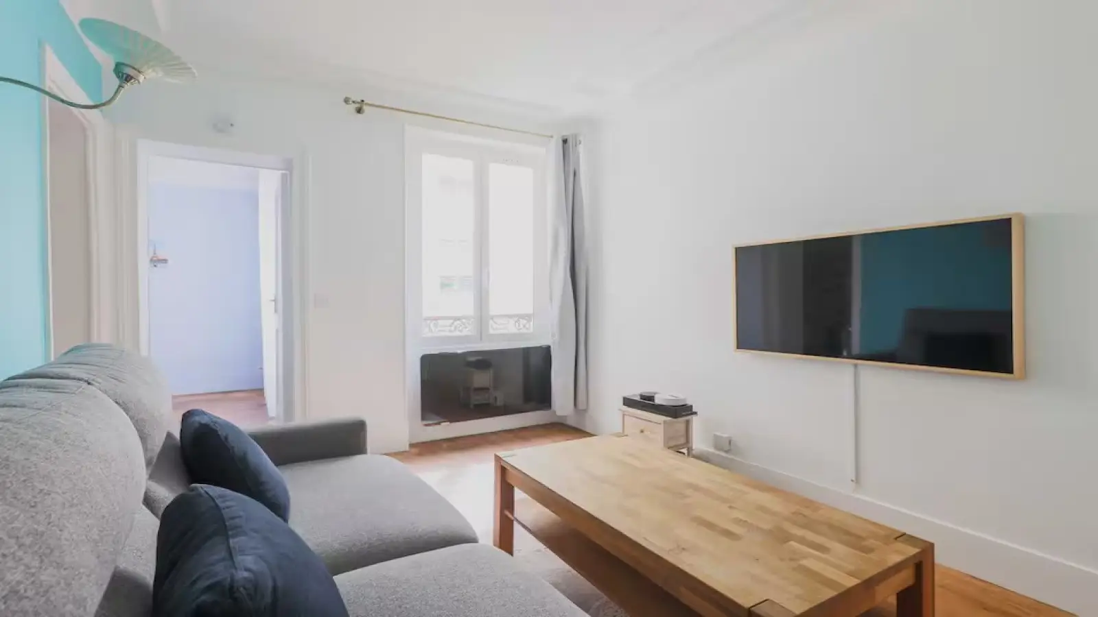 Flat Rue Durantin in Paris