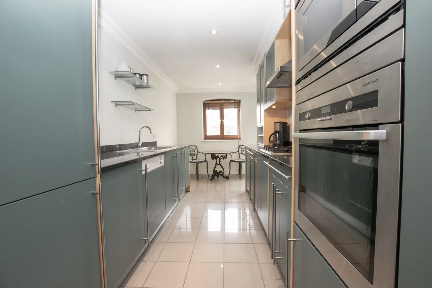 Flat Star Place in Greater London