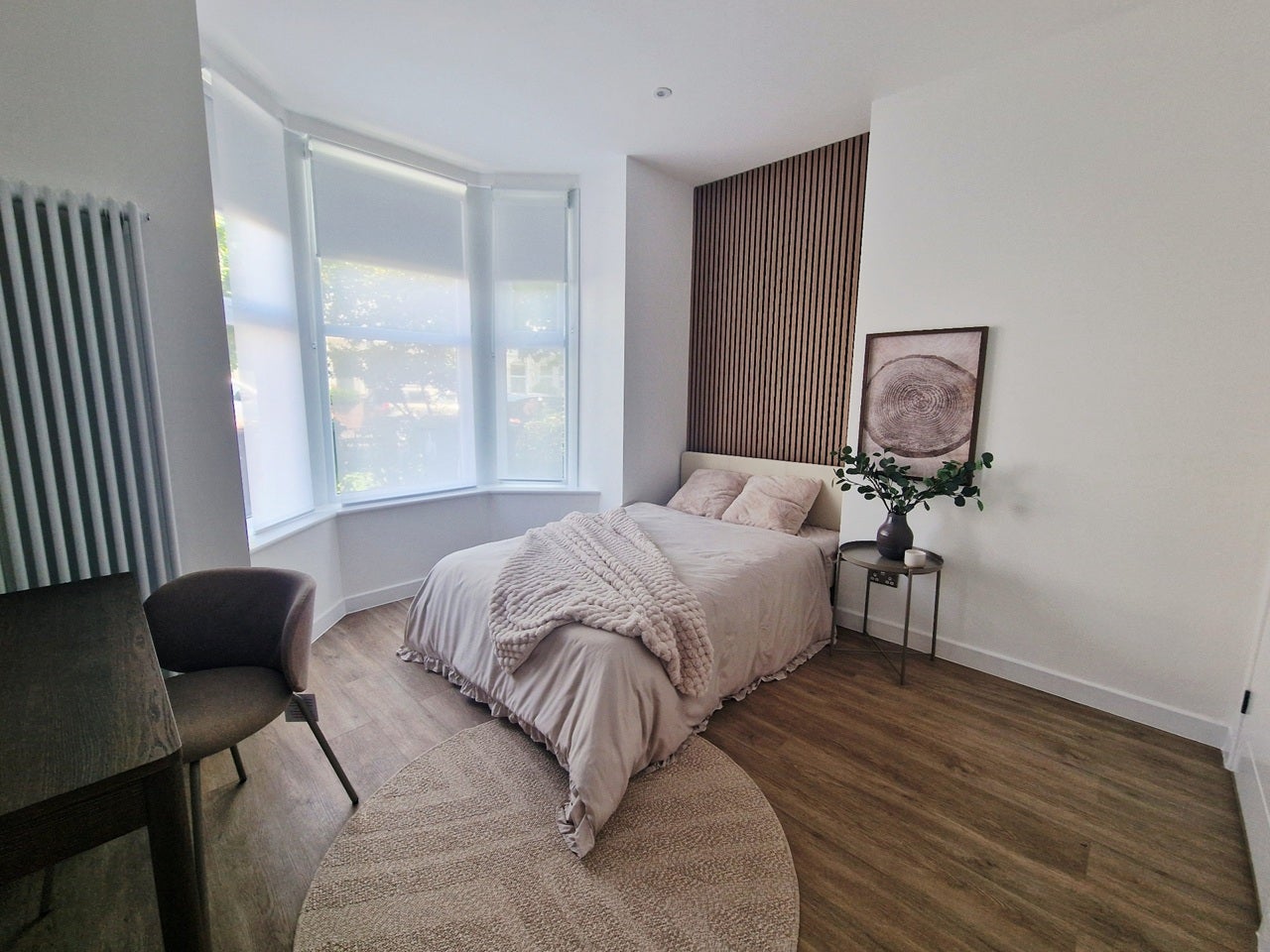 Room Laburnum Grove in Portsmouth