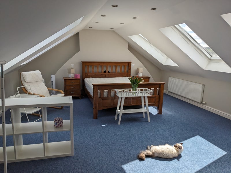 Room Snowdon Road in Salford
