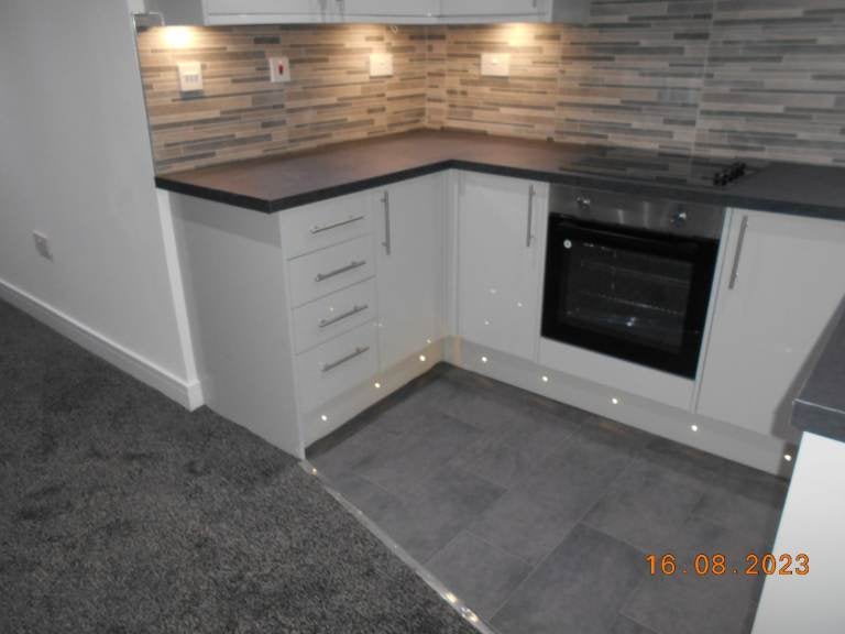 Flat Piccadilly in Bradford