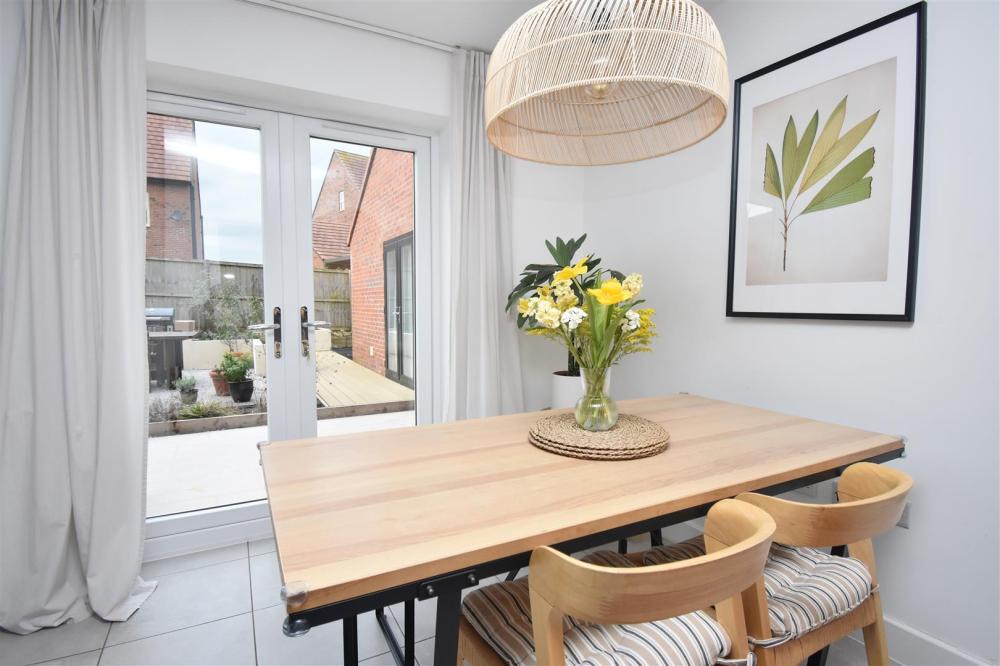 House Hughlings Close in Green Hammerton