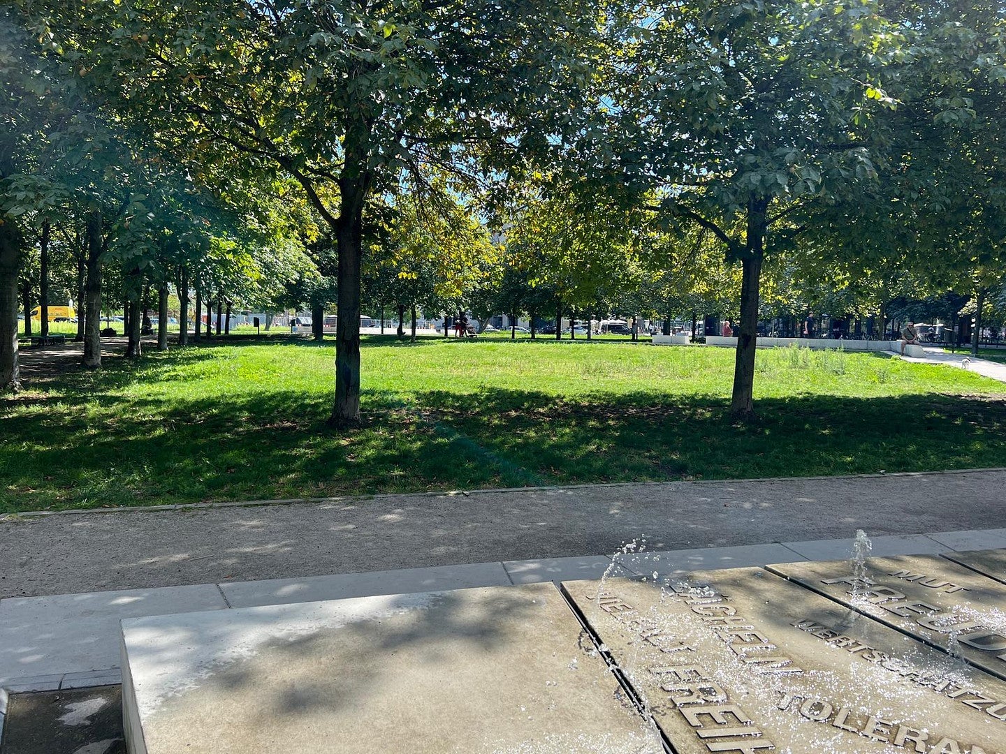 Wohnung Fromet-und-Moses-Mendelssohn-Platz in Berlin