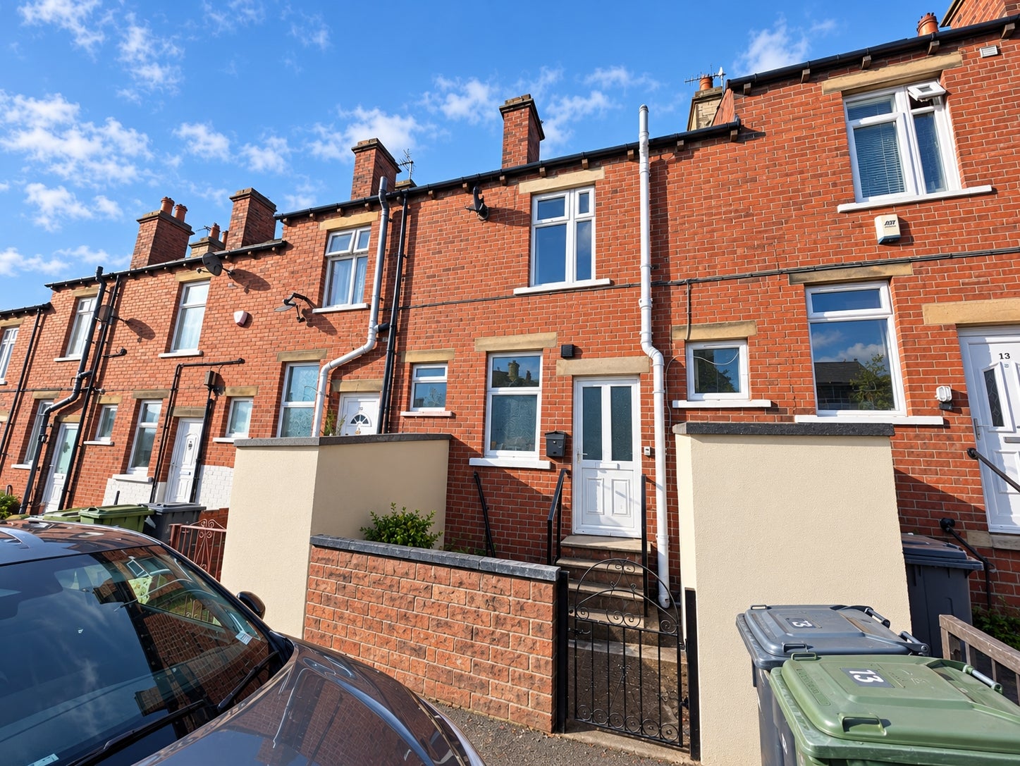 House Highfield Terrace in Kirklees