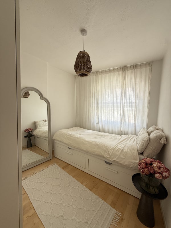 Room Floral Street in City of Westminster