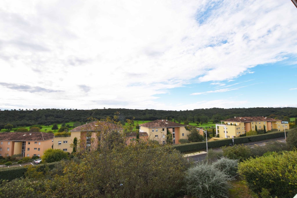 Appartement Chemin du Bois des Espeisses à Nîmes