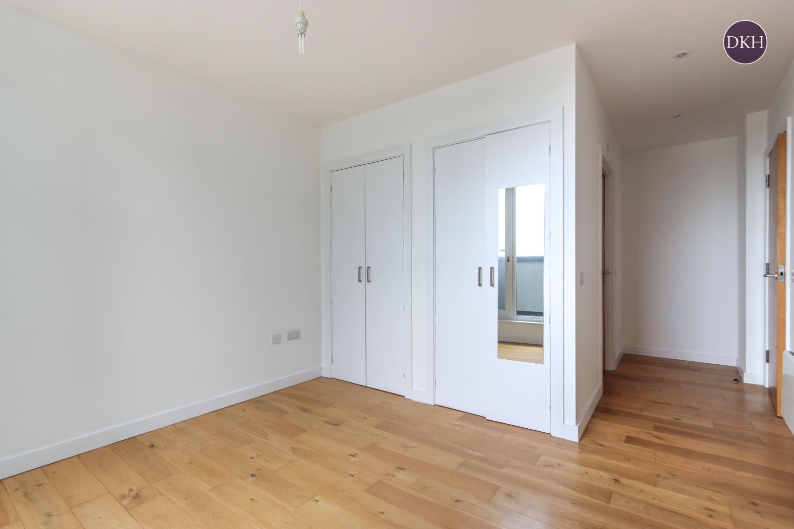 Flat Clarendon Road in Watford