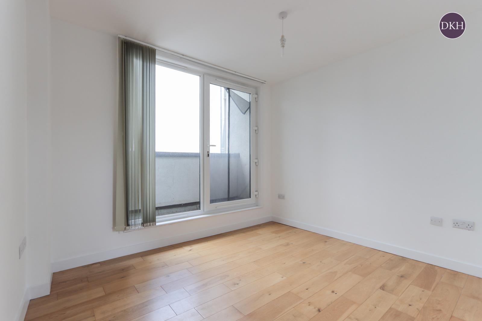 Flat Clarendon Road in Watford