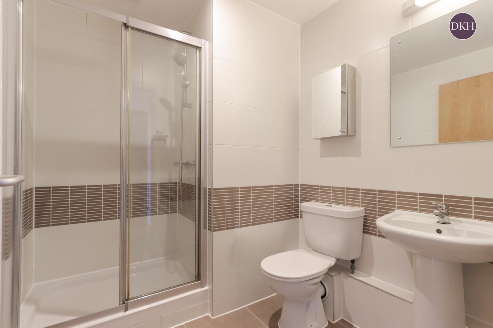 Flat Clarendon Road in Watford