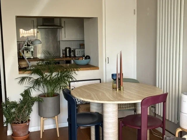 Flat Park Rise Road in Greater London